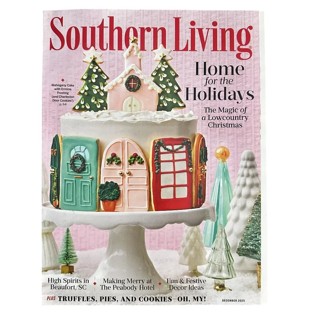 Southern Living Magazine December 2025 Home for Holidays Magic Lowcountry Xmas
